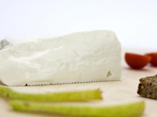 Bassadoro CaseificioAngeloCroce Stracchino di Casalpusterlengo formaggio pasta molle scartato ambientato 4